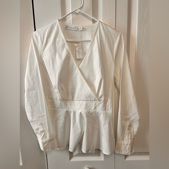 New York & Company Tops - New York & Company Women’s Long Sleeve White V Neck Wrap Peplum Blouse S NWT